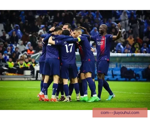 孙兴慜在亚洲杯对阵巴黎圣日耳曼时稳定性表现变化分析与观察