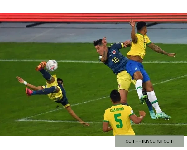 理查利森世界杯惊天倒钩破门助巴西挺进八强全场沸腾